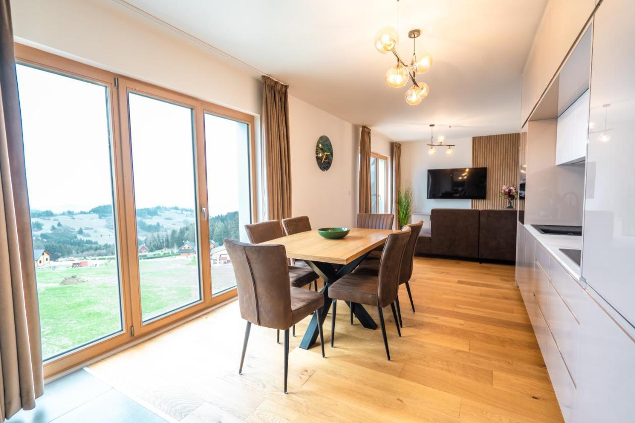 Family Apartment Kubinska Hola ドルニー・クビーン エクステリア 写真