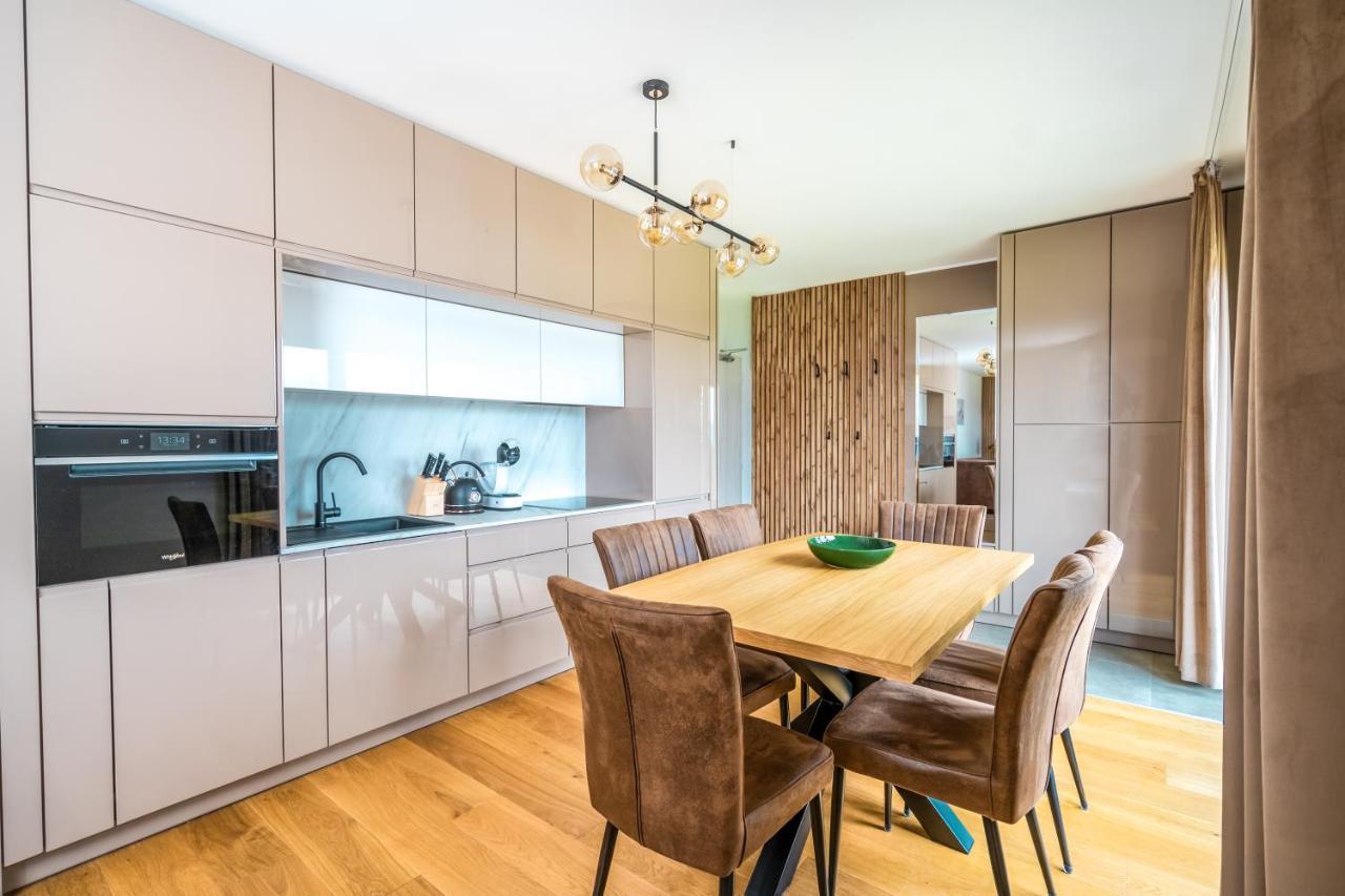 Family Apartment Kubinska Hola ドルニー・クビーン エクステリア 写真